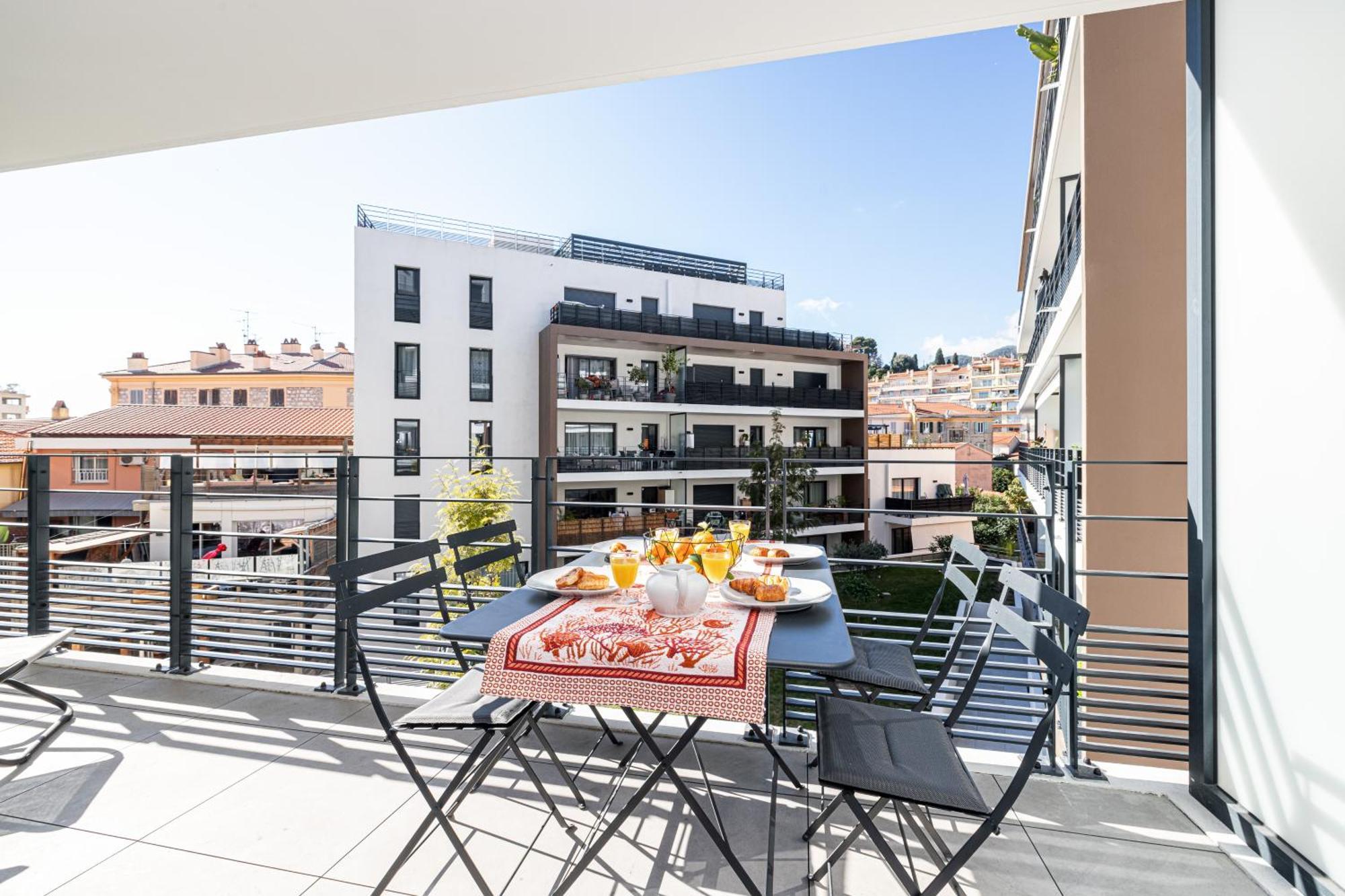 Queen Riviera : Climatisation, Parking, Terrasse Μεντόν Εξωτερικό φωτογραφία