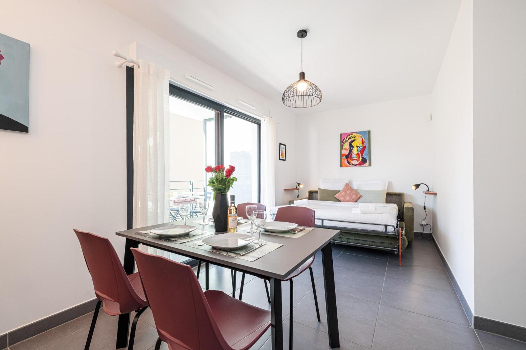 Queen Riviera : Climatisation, Parking, Terrasse Μεντόν Εξωτερικό φωτογραφία