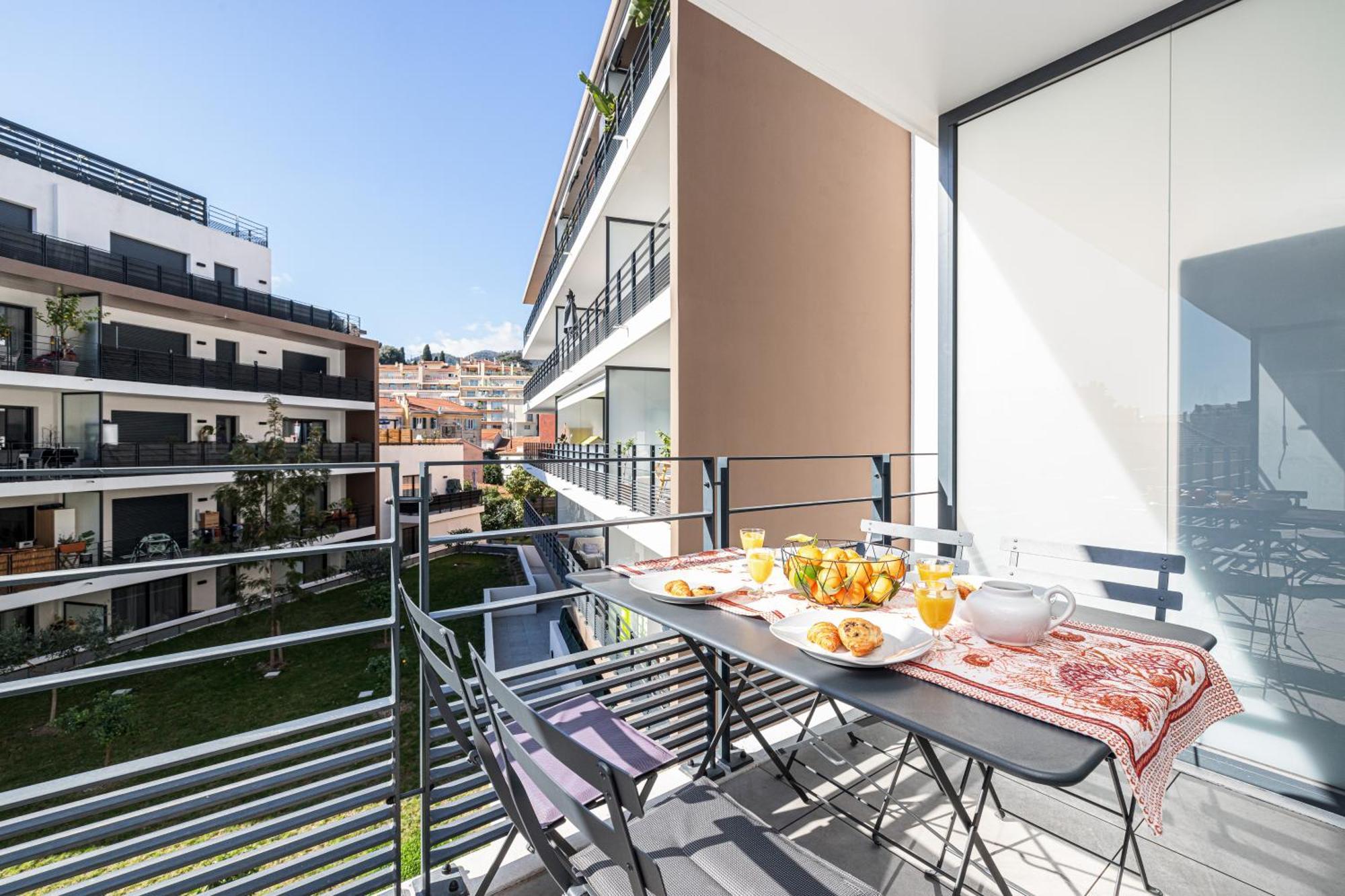 Queen Riviera : Climatisation, Parking, Terrasse Μεντόν Εξωτερικό φωτογραφία